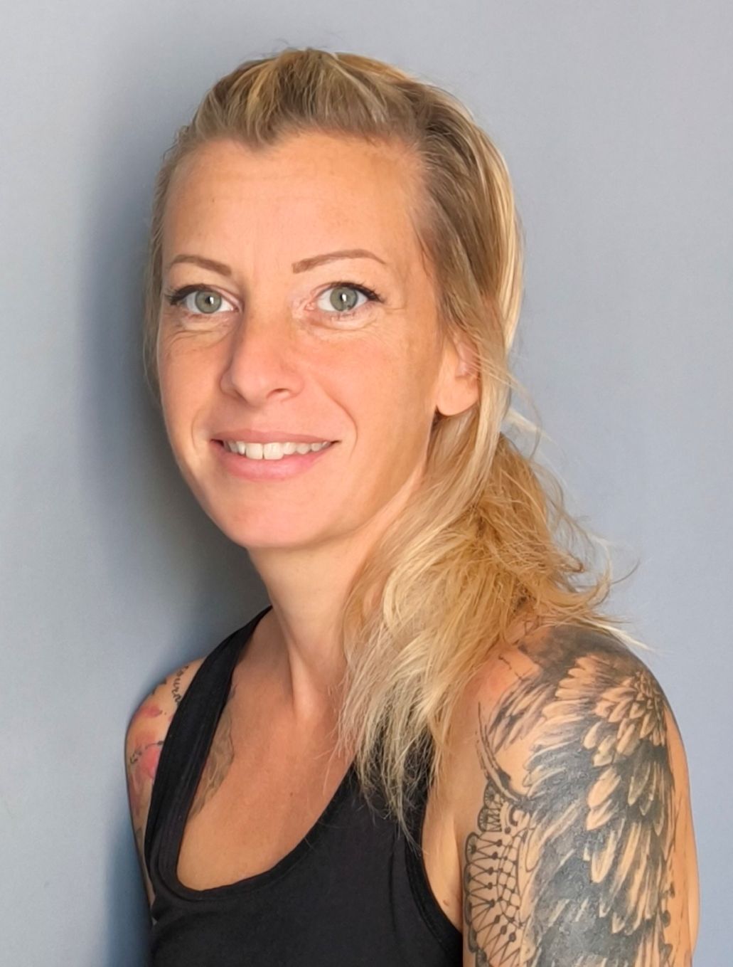 Elodie2026.jpg 2 elodie,tatouage